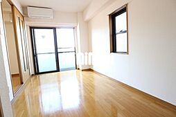 メイゾンチュトワイエ鶴見 5階1Kのリビング/ダイニング