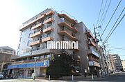 1階はコンビニで買い物が便利です