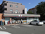 コンビニ「セブンイレブン横浜北山田1丁目店まで356m」