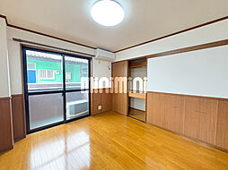 ラウンドルーフ 2階1Kのリビング/ダイニング