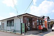 郵便局「高崎大沢郵便局まで1300m」