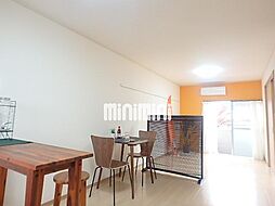 第二サンライフ大嶋 2階1LDKのリビング/ダイニング