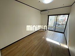 パーソンズ 1階ワンルームのリビング/ダイニング