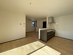 コンフォートC 1 1階3LDKのリビング/ダイニング