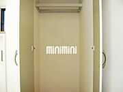 収納も十分な量があり、部屋が広く使えます。
