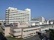 コンビニ「平塚共済病院まで120m」