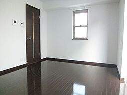 カーサ　デ　オリーラ 1階1Kのリビング/ダイニング