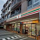 コンビニ「セブンイレブン小田原早川店まで184m」
