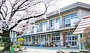 幼稚園、保育園「南足柄市立岡本幼稚園まで300m」