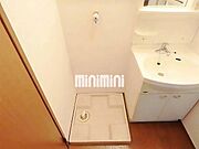 室内写真は同タイプの別の部屋です。