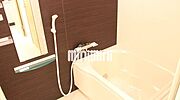 茶色いパネルがオシャレですね