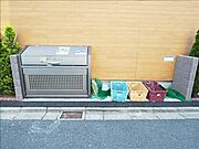 敷地内ごみ置き場です。