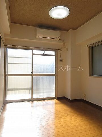 寝室