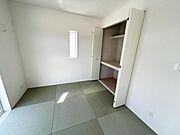 【和室】お子さんとの遊び場やお昼寝スペース、来客時の客間としても利用可能です！（同仕様）