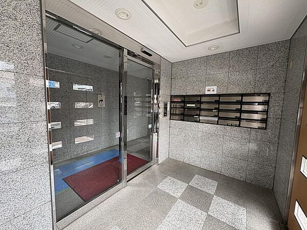 エントランスを拡大表示