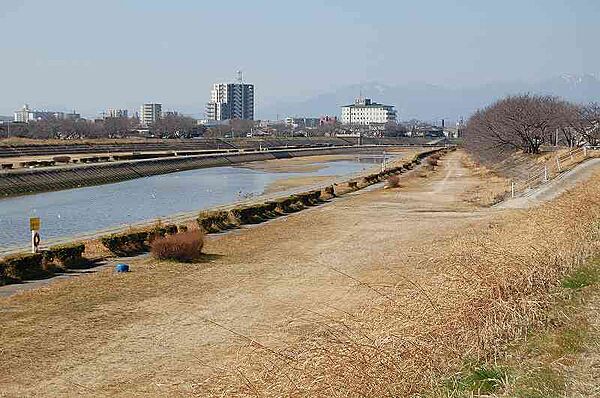 画像22:【公園】海蔵川緑地まで738ｍ