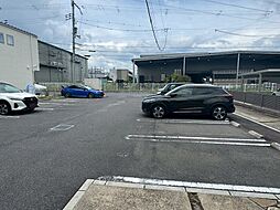 5 / 11