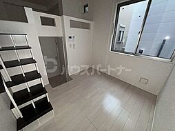 レガーロY 1階ワンルームのリビング/ダイニング