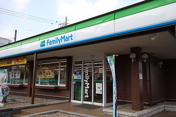 画像8:ファミリーマート　千種一丁目店