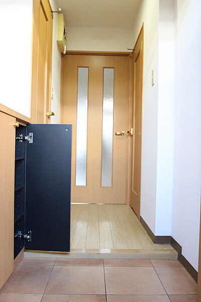 画像16:玄関