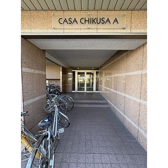 12 / 22
