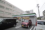 ファミリーマート　金山正木橋店