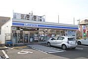 ローソン　中川助光三丁目店