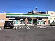 ファミリーマート　新守山駅前店