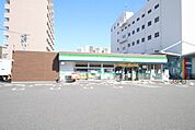 ファミリーマート　中川玉川町店