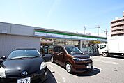 ファミリーマート　守山小六町店