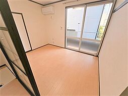 いちごハウス 102 1階1Kのリビング/ダイニング