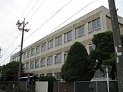 小学校「市立枇杷島小学校まで390m」
