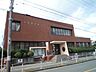 周辺：図書館「名東図書館まで220m」