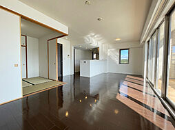 東山公園レジデンス 6階3LDKのリビング/ダイニング