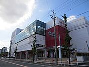 ショッピング施設「アスティまで700m」