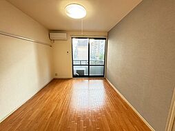 ジュネス徳川 1階1Kのリビング/ダイニング