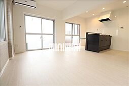 新守マンション 4階1LDKのリビング/ダイニング