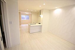 シャーメゾン・イ・エスト 1階1LDKのリビング/ダイニング