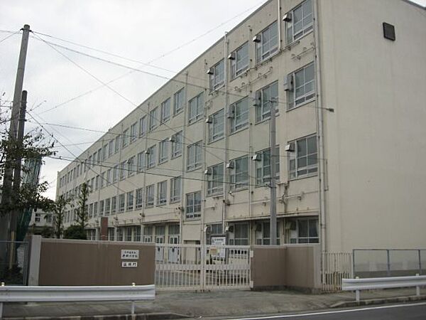 画像10:小学校「名古屋市立平田小学校まで881m」