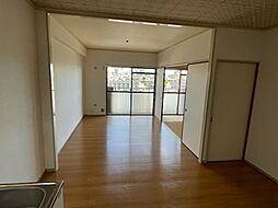 グロリアス犬飼 5階2LDKのリビング/ダイニング