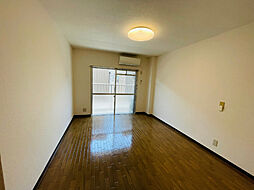 ピアウエスト 202 2階1Kのリビング/ダイニング