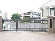 中学校「清須市立西枇杷島中学校まで1222m」