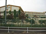 中学校「名古屋市立平田中学校まで1265m」