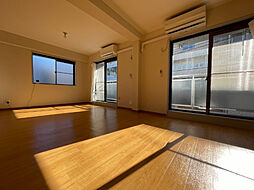 パラシオン東山 2階1LDKのリビング/ダイニング