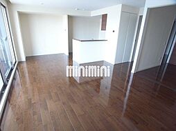 プライムメゾン富士見台 1階3LDKのリビング/ダイニング