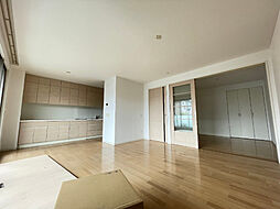 プライムメゾン富士見台 3階3LDKのリビング/ダイニング