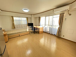 アローン・ノーブルII 4階ワンルームのリビング/ダイニング