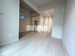 THE LOUNGE LINEAR GATE 503