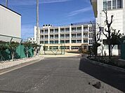 小学校「名古屋市立ほのか小学校まで693m」