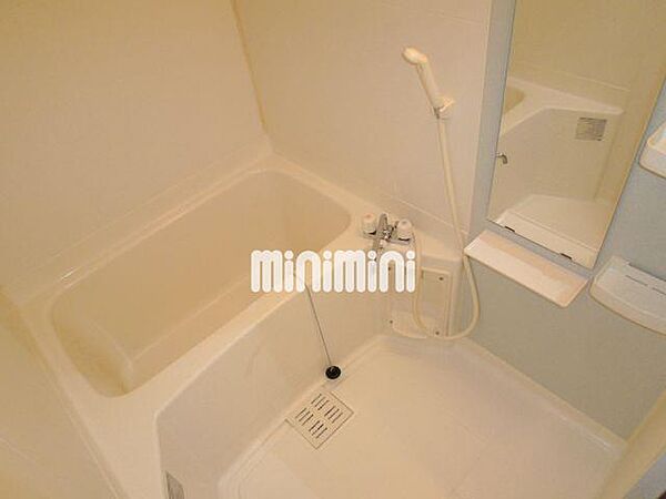 画像6:浴室乾燥付きバスルーム